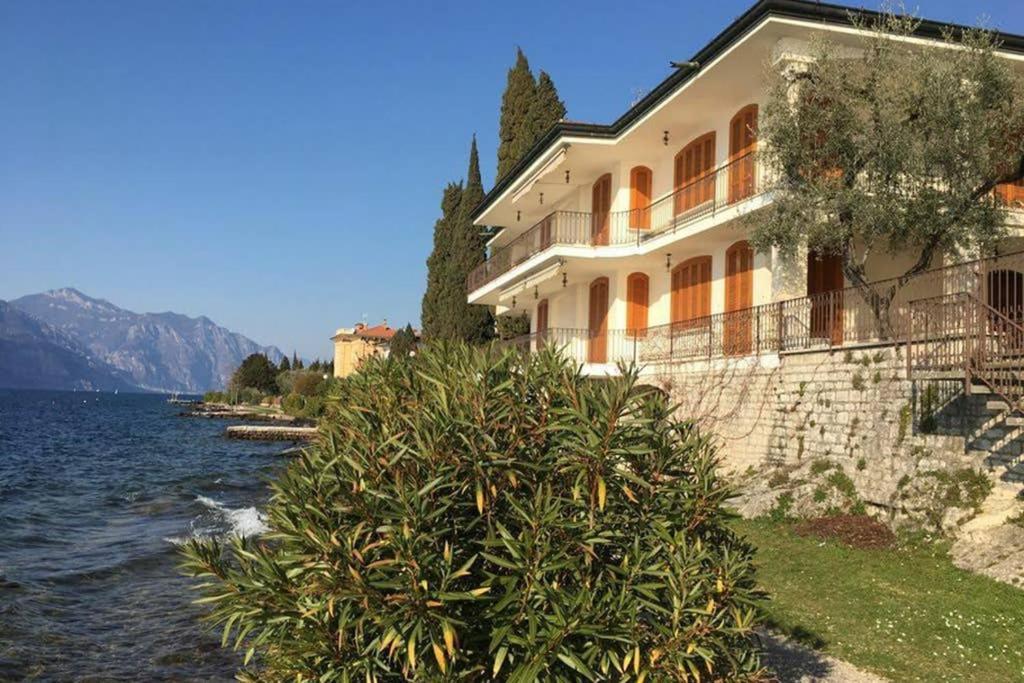 Villa Francesca-Grande Appartamento In Riva Al Lago Brenzone sul Garda Ngoại thất bức ảnh