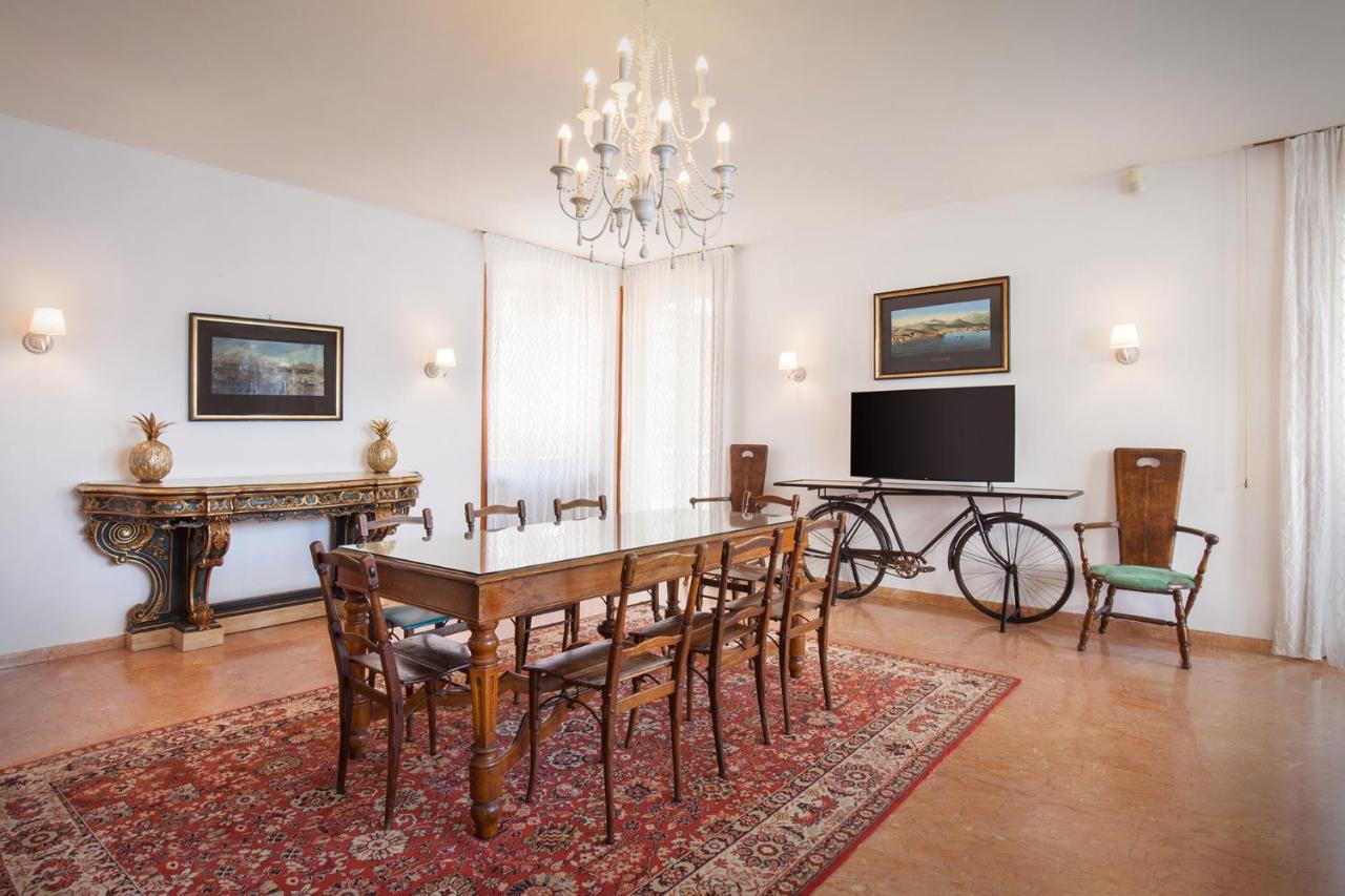 Villa Francesca-Grande Appartamento In Riva Al Lago Brenzone sul Garda Ngoại thất bức ảnh